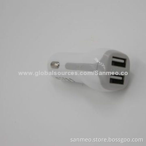 Universal 3-in-1 Dual USB Car Charger for iPhone/iPad/iPod/BlackBerry/HTC/MOT/MicroNew